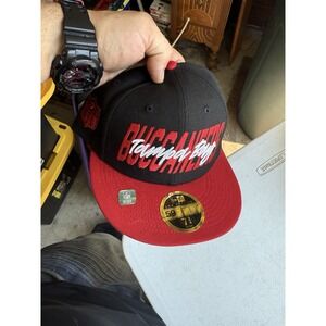 New Era 59fifty Men's Fitted Tampa Bay Buccaneers Hat Size 7 3/4